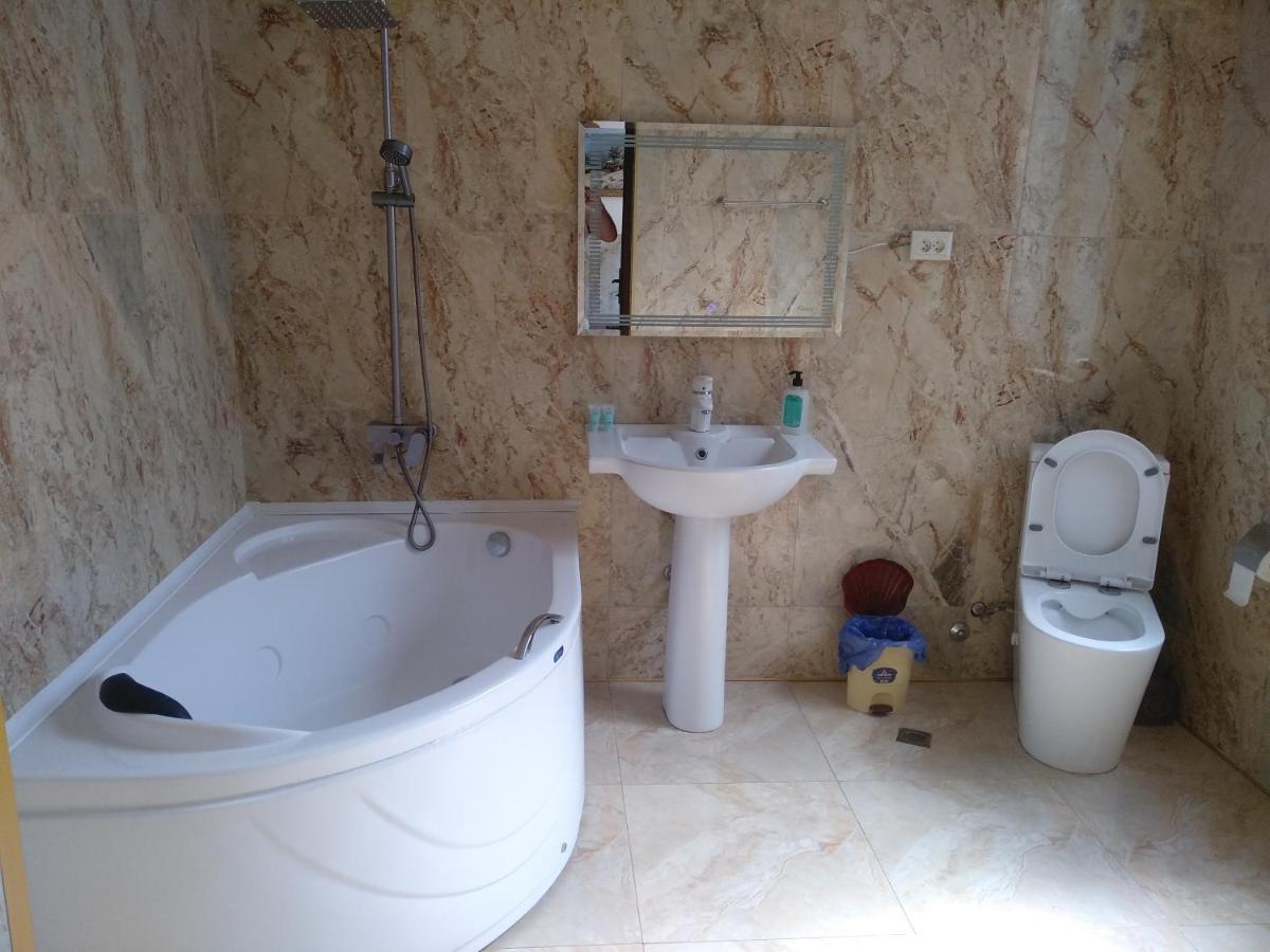 Hotel Royal Kutaisi Dış mekan fotoğraf